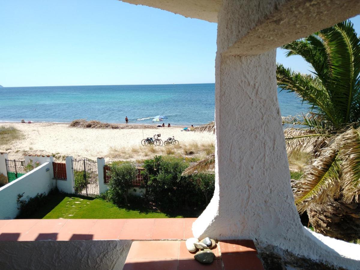 In Front Of The Beach - La Terrazza Sul Mare Flumini di Quartu Dış mekan fotoğraf