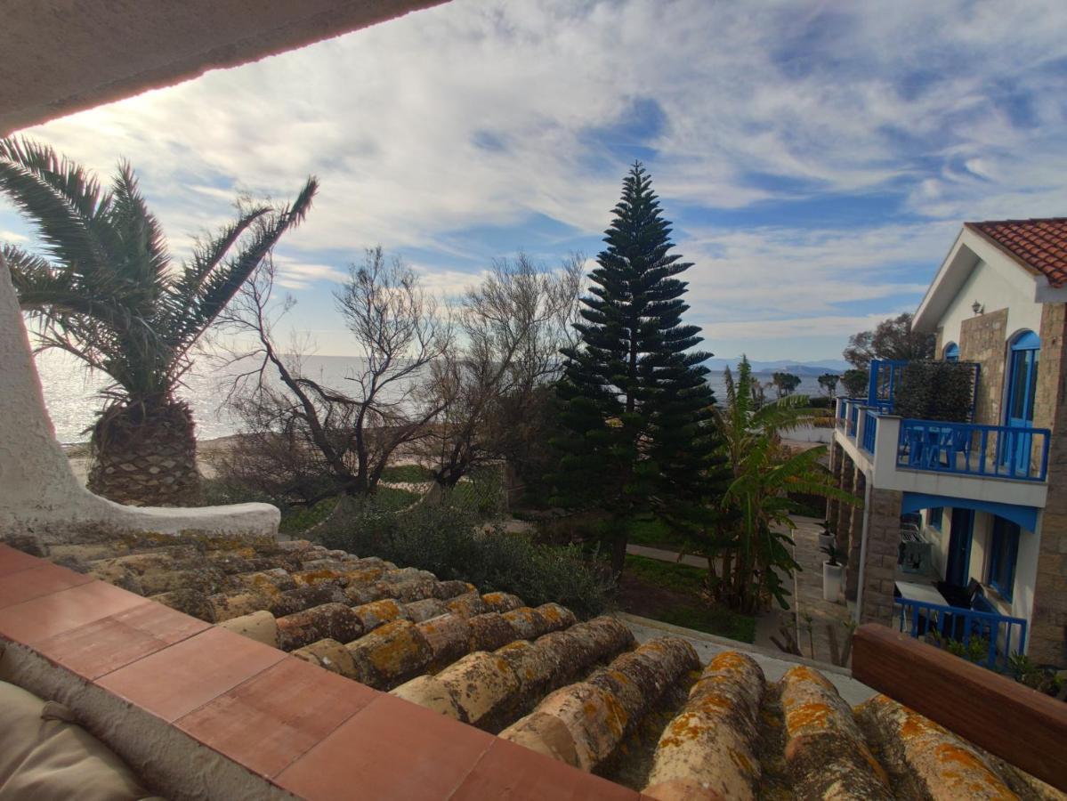 In Front Of The Beach - La Terrazza Sul Mare Flumini di Quartu Dış mekan fotoğraf